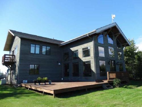 Homer House | Bay Bluff Haven with an ocean view