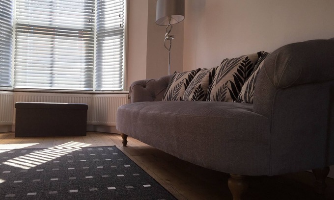 Whitstable House | Bay Cottage in Whitstable's Conservation Area - 5 mins walk from shops & beach