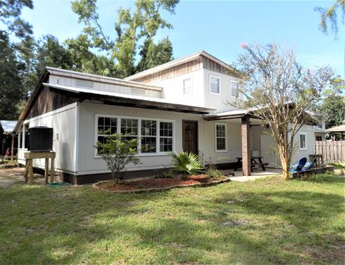 Florida Panhandle House | Bay Cottage Retreat