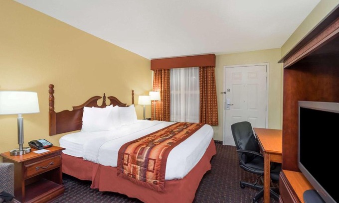 Goodlettsville Hotel | Baymont by Wyndham Goodlettsville Nashville