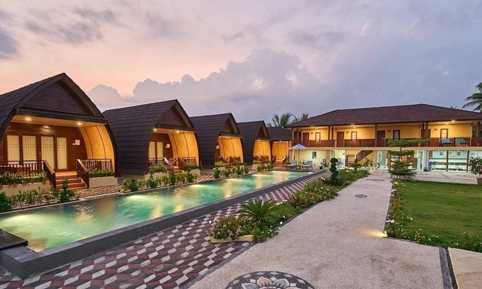 Labuhan Pandan Resort | Bayview Beach Resort East Lombok