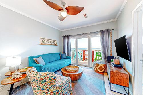 Pensacola Beach Apartment | Baywatch B8