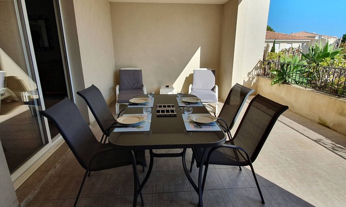 Algajola Apartment | Beach 150m, Algajola, Nice T2 40m2 Private Parking Terrace 26m2, Quiet area
