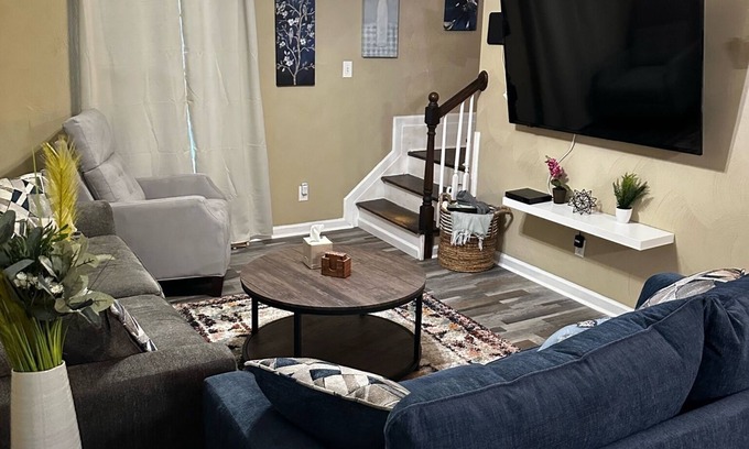 Norfolk - Virginia Beach House | {Beach Baby Bingo} Perfect Spot for Exploring Va. Beach