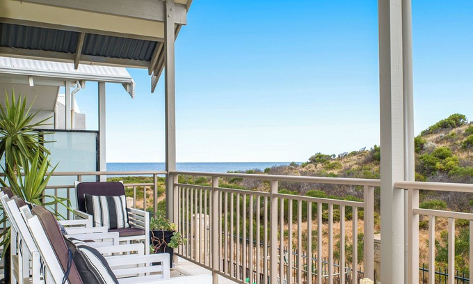 Ledge Point Villa | Beach Break Villa - Coastal Villa Retreat in Beautiful Ledge Point