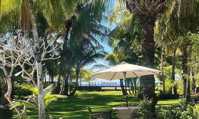 Puntarenas House | Beach Front 1940 retro 3-bedrm house AC/Wifi: Privacy & Comfort in Puntarenas.