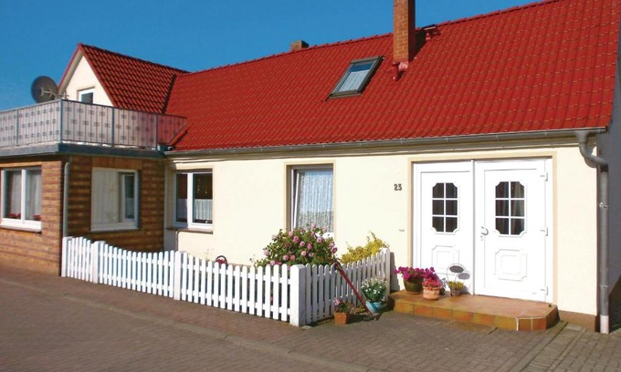 Elmenhorst/Lichtenhagen Apartment | Beach Front Apartment