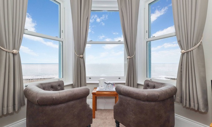 Eastbourne Bed & Breakfast | Beach Front Guest House