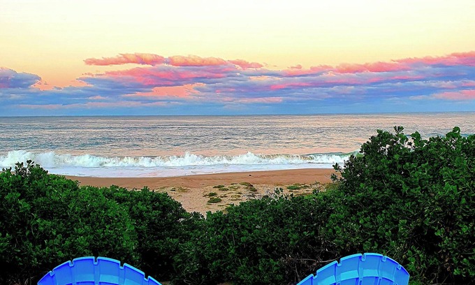 Noraville House | Beach front property