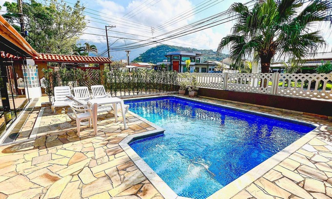 Caraguatatuba Condo | Beach House, 300 mts, with Pool and WIFI