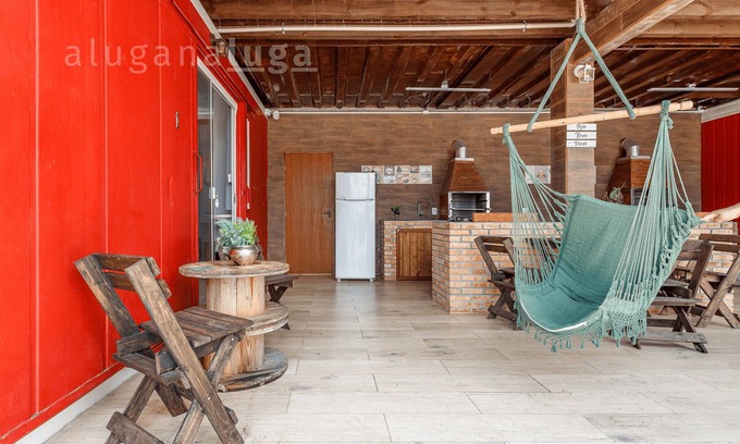 Laguna Cabin | Beach House Containers - With Pool #1