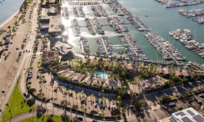 La Playa Apartment | Beach Suite at San Diego Shelter