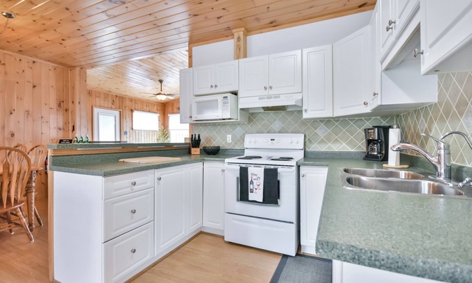 Tiny House | Beach Vibes