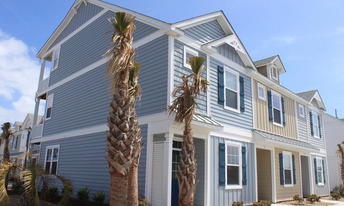 Atlantic Beach Villa | Beach Villa with Tropical Pool