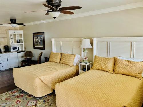 Downtown Hotel | Beachcomber Inn