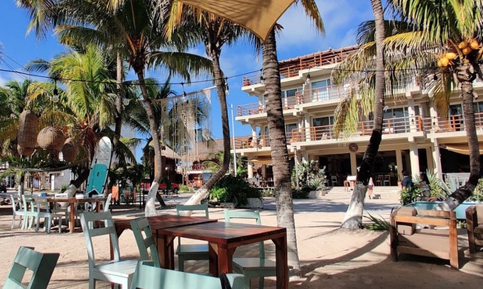 Mahahual Apartment | Beachfront 1BR Apartment w/Terrace & Beach Club