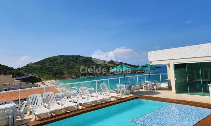 Sao Vicente de Paula Apartment | Beachfront – 2-Bedroom Apartment in a Building with Pool and Barbecue