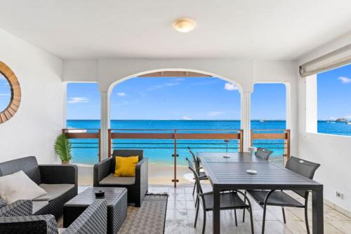 Grand Case Apartment | Beachfront Apartment Flamant Grand Case