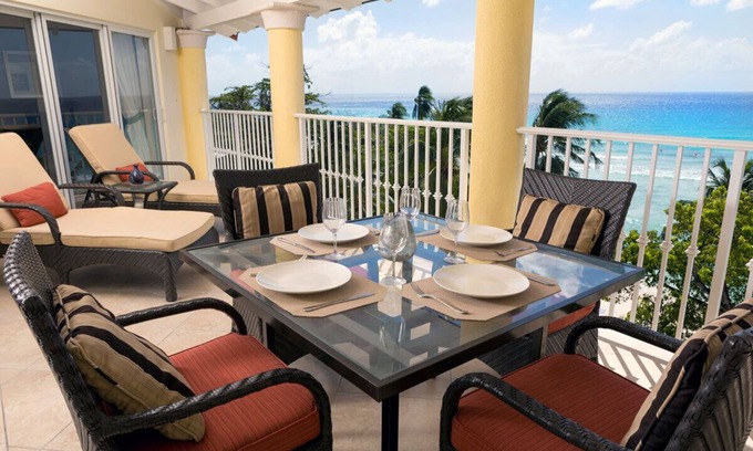 Dover Apartment | Beachfront Condo with Pool - Sapphire 511