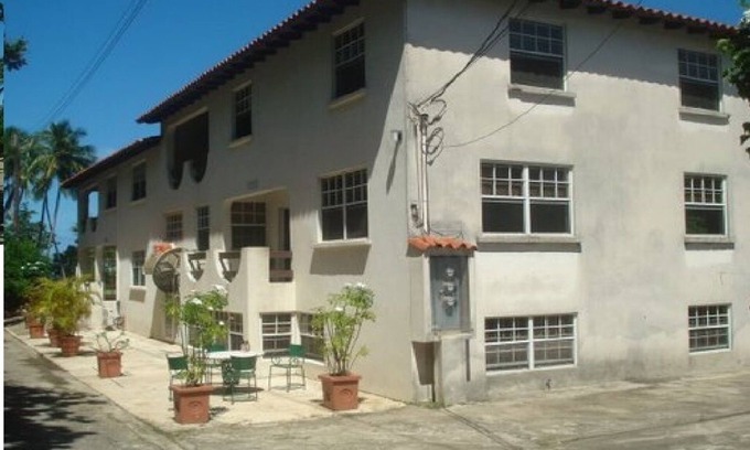 Weston Apartment | Beachfront-Chandler'sCoast-10mins to Holetown-2 BR apartment-private gated villa