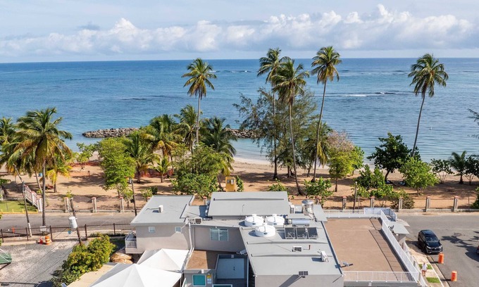 Dorado Pueblo Villa | Beachfront Complex 8BR/8BTH Priv. Pool & Roof Terr