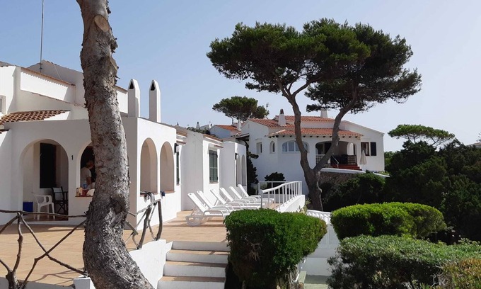 Los Delfines Apartment | Beachfront duplex with pool