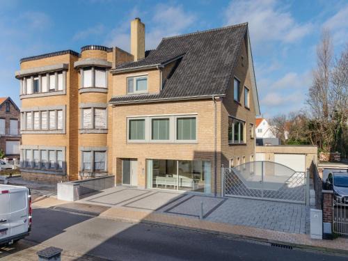 De Panne House | Beachfront Home with Sauna