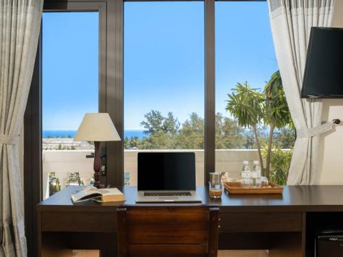 Cua Đai Hotel | Beachfront Hotel Hoi An