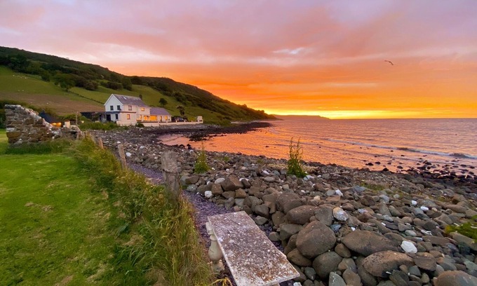 Glenariff House | Beachfront property with stunning views, hot tub & Nordic BBQ hut - Antrim Coast
