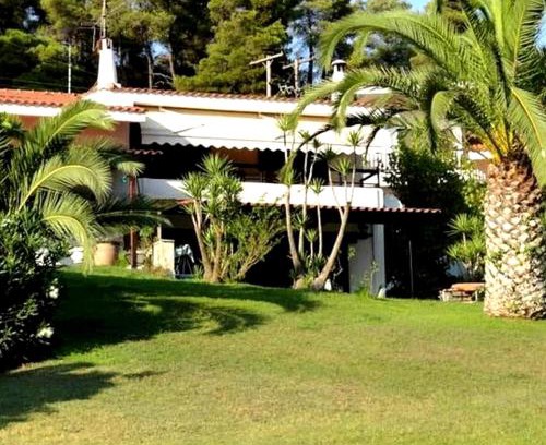 Siviri Villa | Beachfront Villa 100m from Sea for up to 10 guests