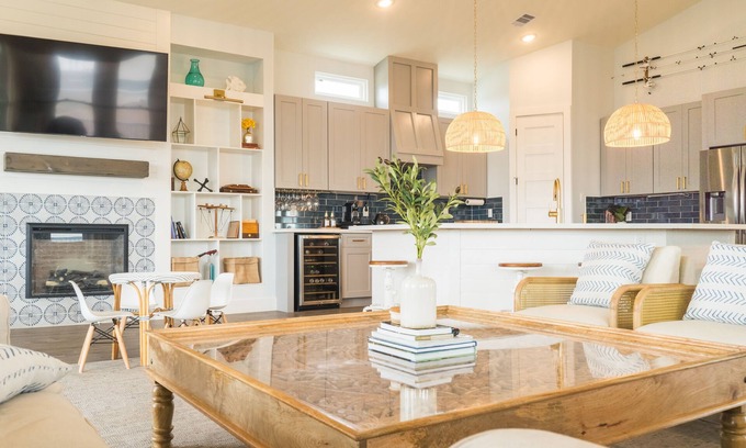 San Luis House | Beachside, Luxury, Pool, Mini Golf, Arcades, EV, Bay and Ocean Views