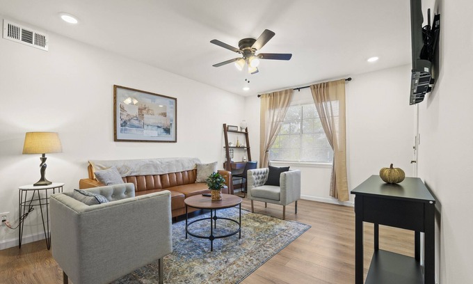 Glen Iris Apartment | Beacon Nest Homewood Hideaway - Family/Wifi/Patio