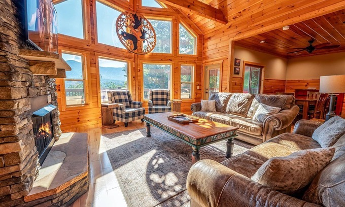 Wears Valley Cabin | Bearmont Lodge
