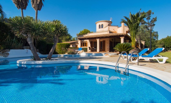 Felanitx Cottage | BEATIFUL HOLIDAY VILLA WITH LARGE GARDEN AND POOL. INTERNET FREE