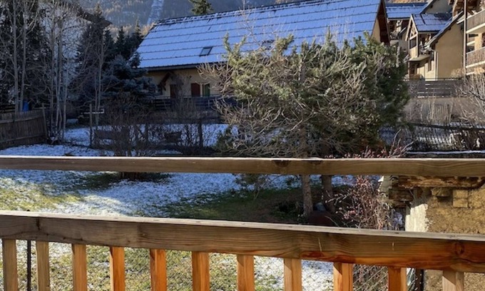 La Salle-les-Alpes Cabin | Beau Chalet de Montagne Serre Chevalier au Pied des Pistes