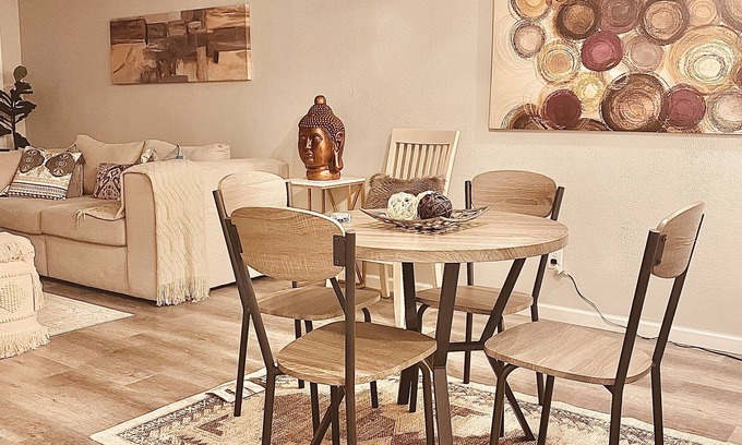Reynoldsburg Apartment | Beautiful 1 bedroom apartment with free parking