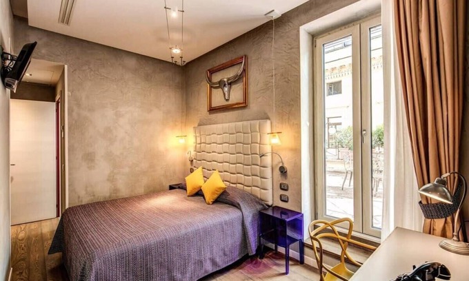 Rome City Centre Apartment | Beautiful 1BR Suite with City View in Rome