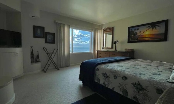 Centro Playas Condo | Beautiful 2 bd 2bth Condo in the Heart of Rosarito