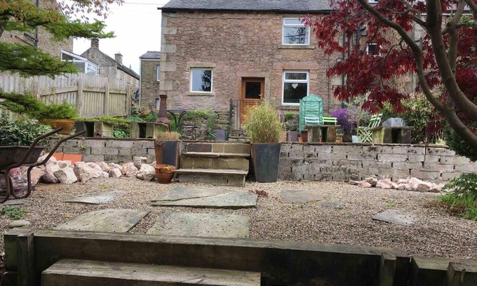 Hurst Green Cottage | Beautiful 2-bed Cottage in Hurst Green