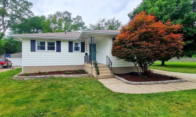 Hammond House | Beautiful and updated place to stay in a quiet neighborhood of Munster Indiana.