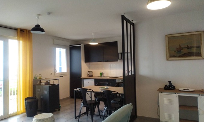 Langrune-sur-Mer Apartment | Beautiful apartment with sea view