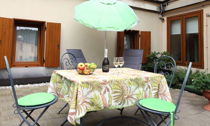 Valdobbiadene Apartment | Beautiful apartment for 2 people with WIFI, A/C, TV and balcony
