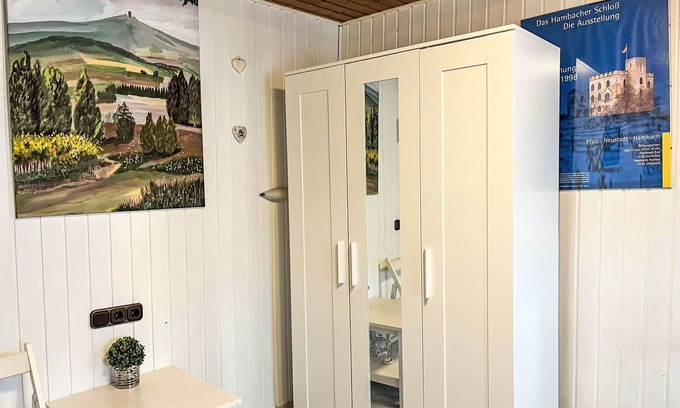 Quiddelbach Apartment | Beautiful apartment for 9 guests with WIFI, TV and patio