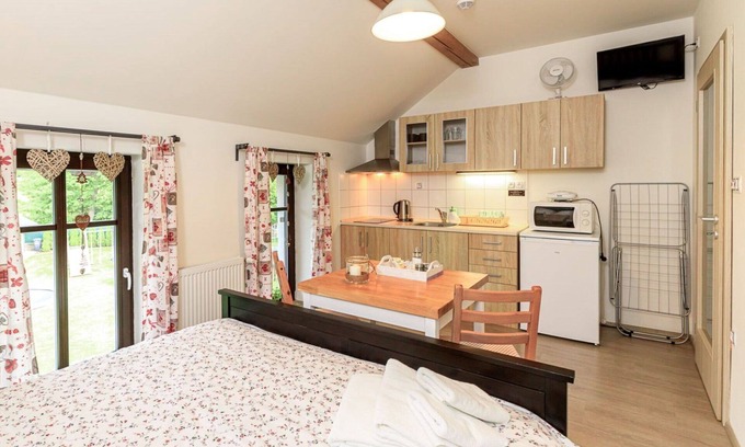 Arnoltice Apartment | Beautiful apartment for 2 people with WIFI, TV, terrace and parking