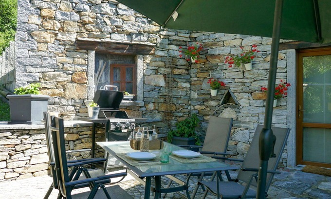 Malvaglia-dagro Apartment | Beautiful apartment for 3 guests with WIFI, TV and patio