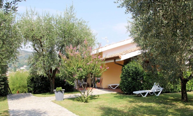 Garda Apartment | Beautiful apartment for 4 guests with WIFI, A/C, pool, TV, terrace, panoramic view and parking