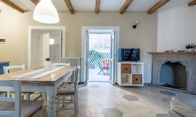Omegna Apartment | Beautiful apartment for 4 people with WIFI, TV, terrace and pets allowed
