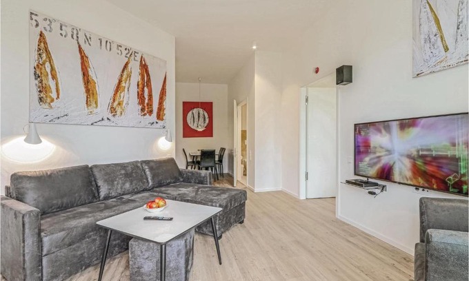 Alt-Travemunde/Ronnau Apartment | Beautiful apartment in Lbeck Travemnde with 2 Bedrooms and WiFi