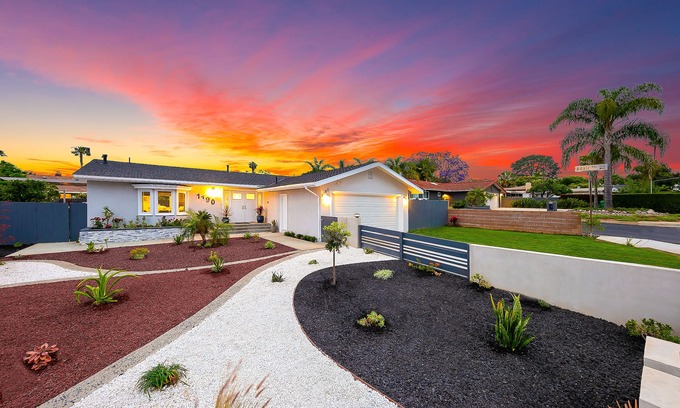 Olde Carlsbad House | Beautiful Beach Getaway, Water Views, Walk to Ocean + Dining