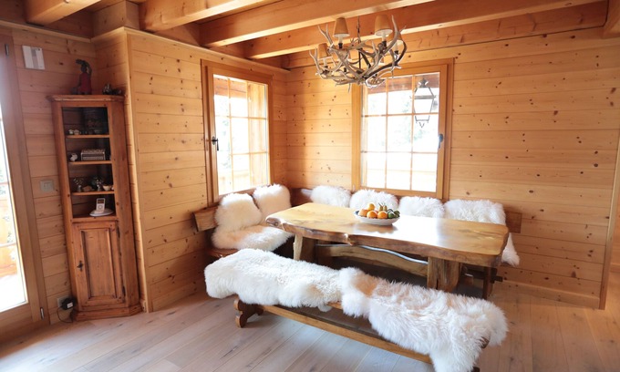 Leysin Ski Chalet | Beautiful chalet, log fires , jacuzzi and walking distance of ski lifts